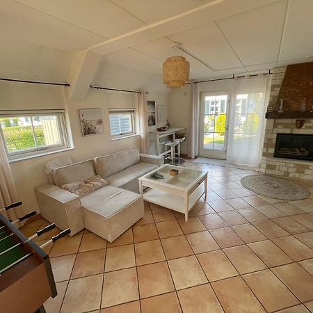 Freistehendes Ferienhaus Am See Naehe Roermond Heel Exteriér fotografie