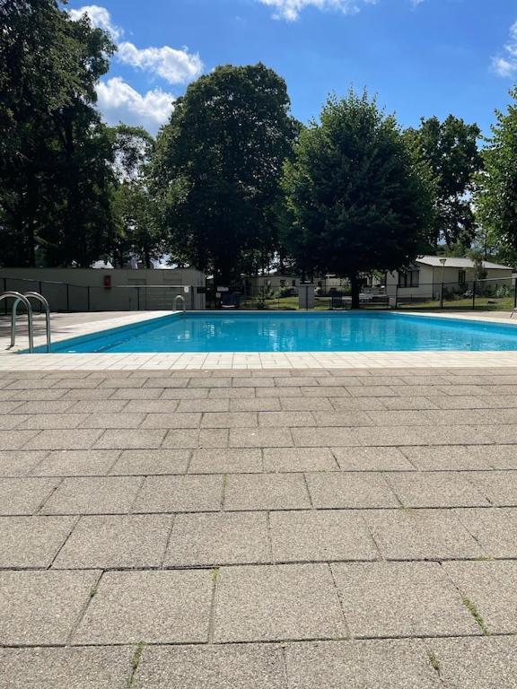 Freistehendes Ferienhaus Am See Naehe Roermond Heel Exteriér fotografie