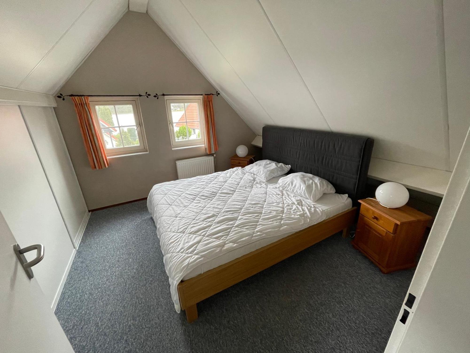 Freistehendes Ferienhaus Am See Naehe Roermond Heel Exteriér fotografie