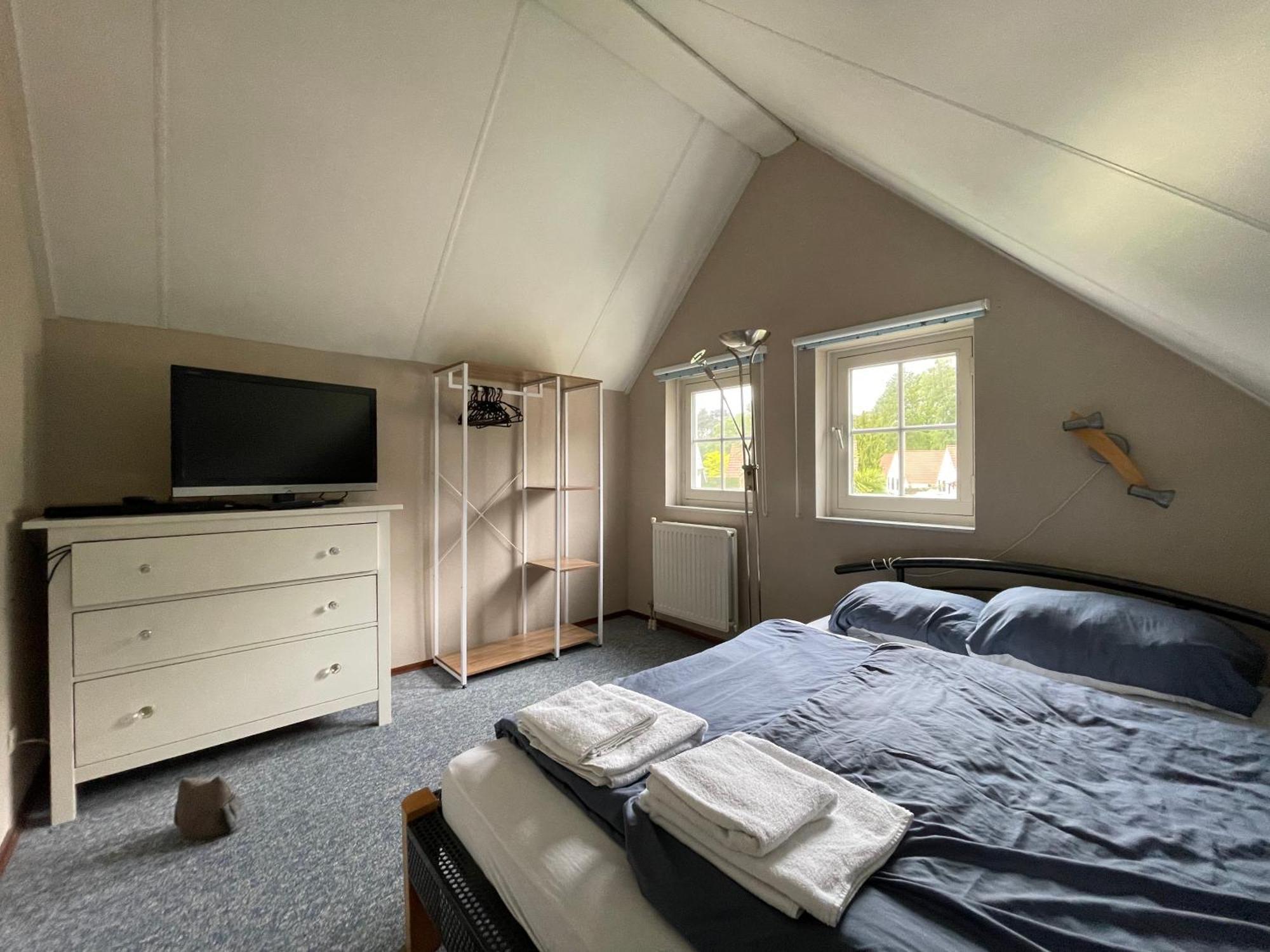 Freistehendes Ferienhaus Am See Naehe Roermond Heel Exteriér fotografie